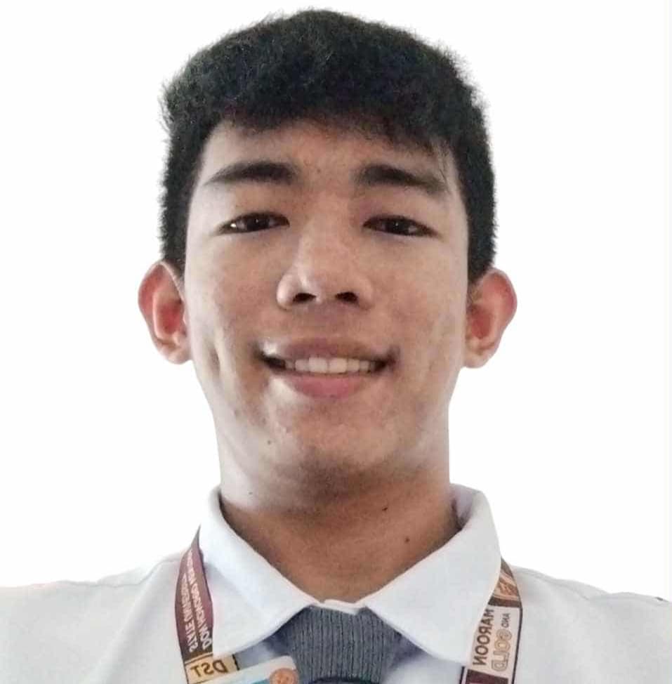 Formal portrait of Ejsziekiel Salonga